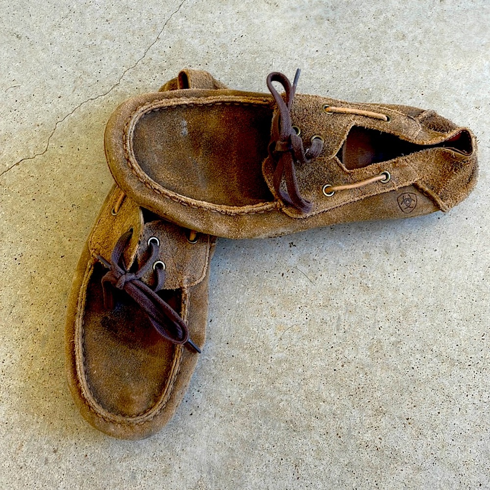 Ariat